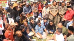 Aksi Unjuk Rasa,Masa Tuntut Pengembalian Tanah Umbul